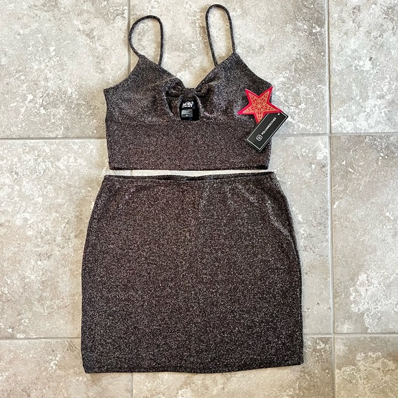 Just Polly NY 2 Piece Set Metallic Sparkle Skirt & Crop Tank NWT Bow Keyhole. - Picture 3 of 12
